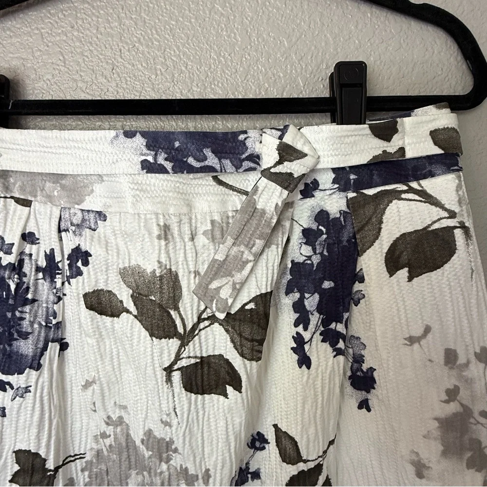 Teri Jon‎ Belted Mini Skirt Floral Size 8 Textured Fabric Above Knee Business
